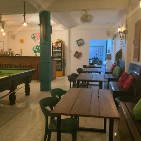 La Casa - Thakhek Hostel Luaran gambar