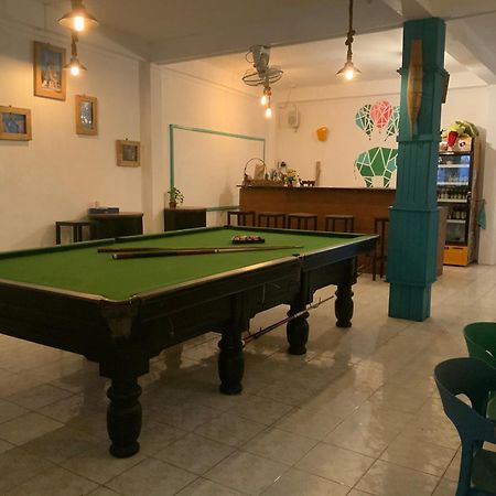 La Casa - Thakhek Hostel Luaran gambar