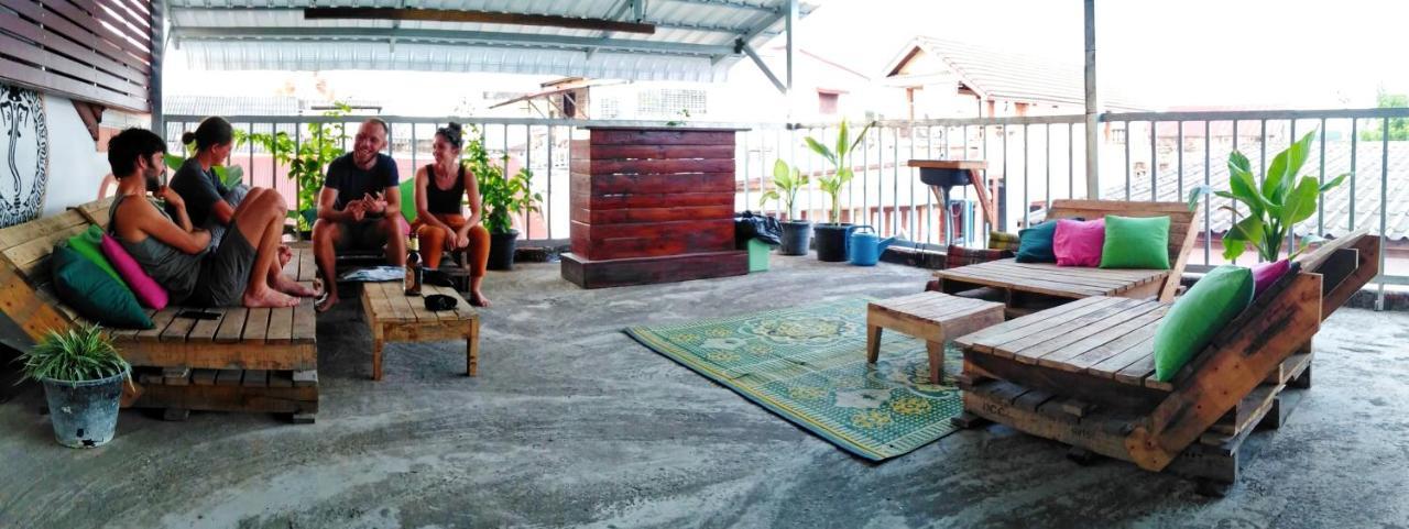 La Casa - Thakhek Hostel Luaran gambar