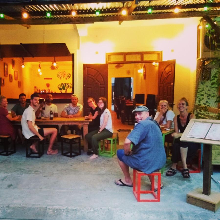 La Casa - Thakhek Hostel Luaran gambar